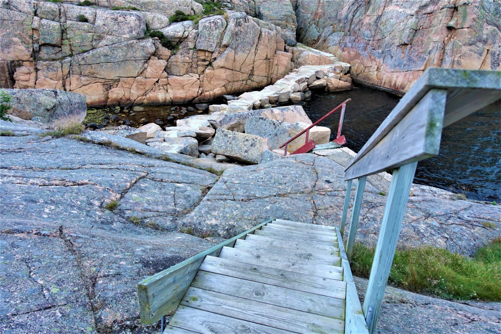 tilrettelagte kyststier ovralt i smøgen