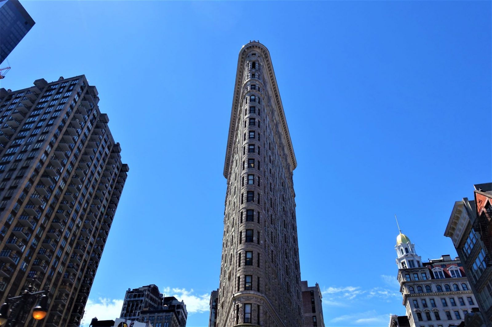 trekantet supersmalt bygg i new york 