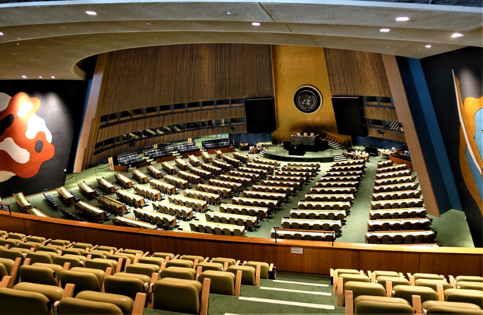 Fn bygningen sett fra innsiden. Verdens mest berømte møterom