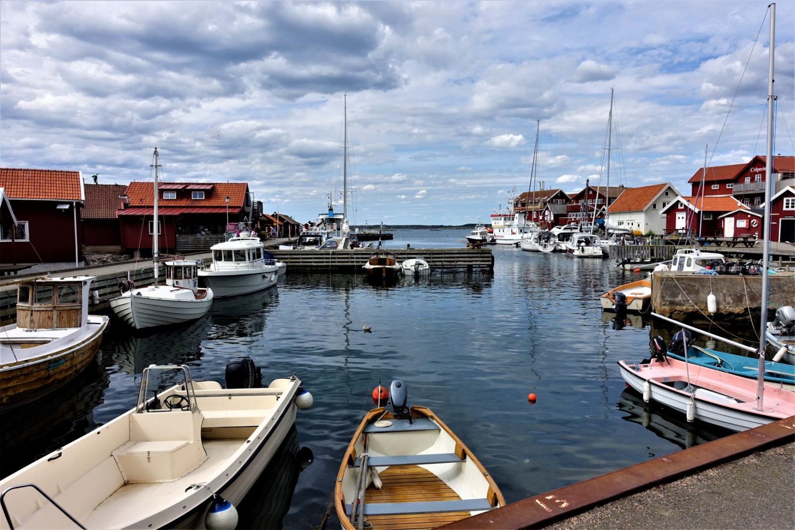 båthamnen på Karingøen