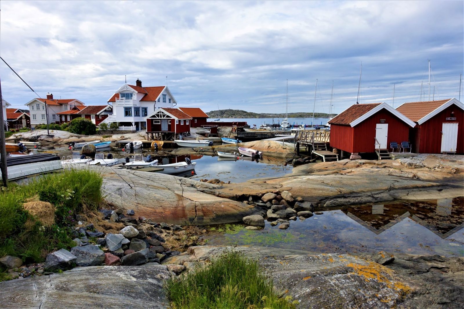 liten båthavn på sydsiden av Käringö