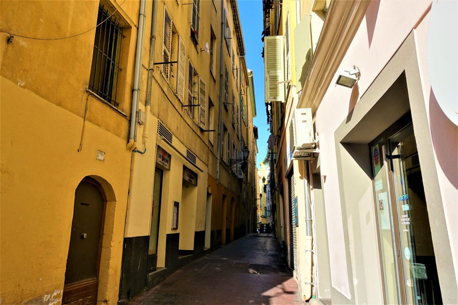 Trange smug i Nice