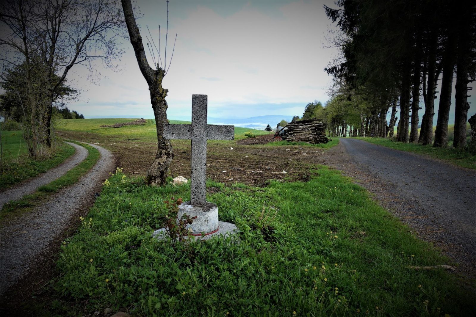 et kors på veien i frankrike