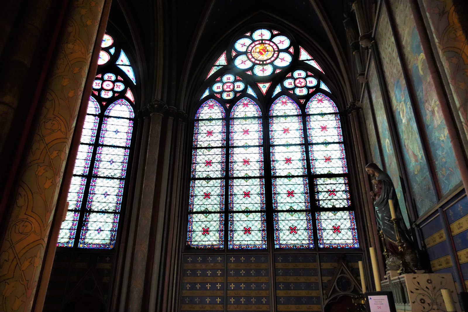 Glassmalerier Nortre Dame Paris